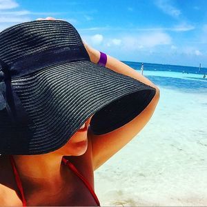 Meet your Posher, Amenah